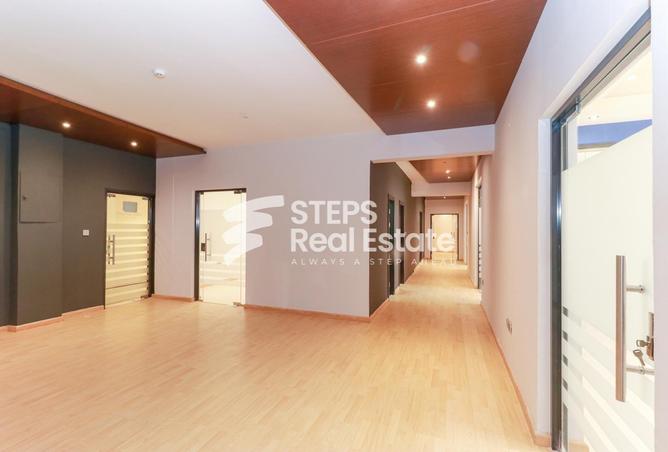 Office Space - Studio for rent in Abu Sidra - Abu Sidra - Al Rayyan - Doha