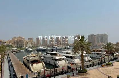 تاون هاوس - 2 غرف نوم - 3 حمامات للايجار في طريق بورتو الشرقي - بورتو أرابيا - جزيرة اللؤلؤة - الدوحة