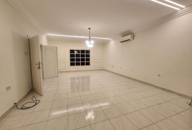 956482 - Property Image 3