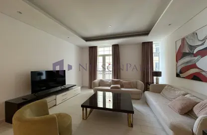 Apartment - 2 Bedrooms - 4 Bathrooms for rent in Floresta Gardens - Floresta Gardens - The Pearl Island - Doha