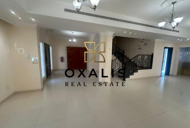 979988 - Property Image 3