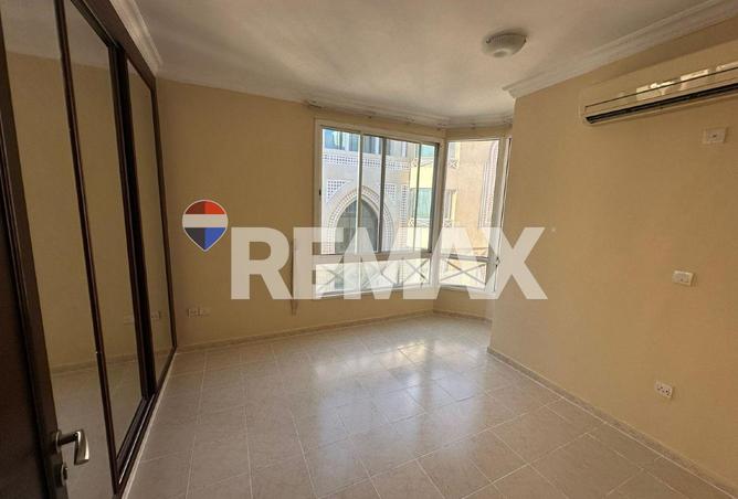 979670 - Property Image 2