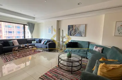 Apartment - 1 Bedroom - 2 Bathrooms for rent in West Porto Drive - Porto Arabia - The Pearl Island - Doha