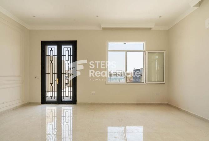 940189 - Property Image 3