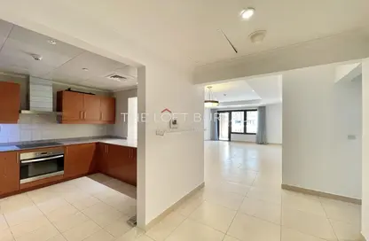 Apartment - 1 Bedroom - 2 Bathrooms for rent in West Porto Drive - Porto Arabia - The Pearl Island - Doha