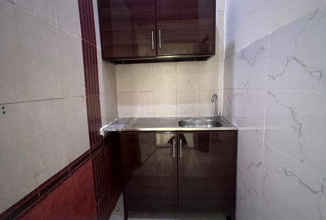 952564 - Property Image 2