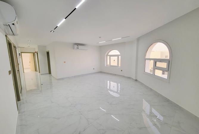 965850 - Property Image 2