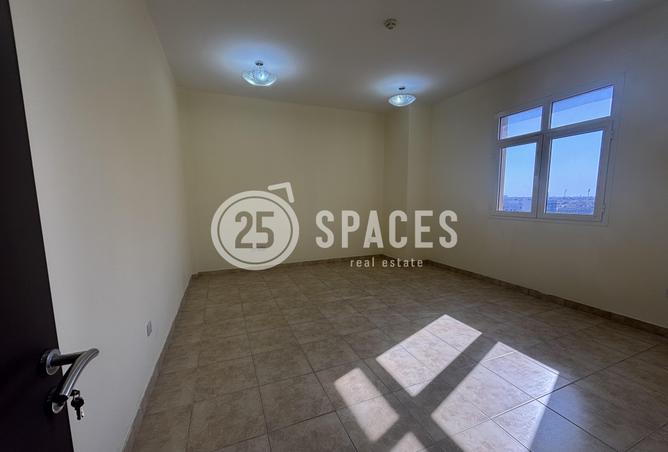 965130 - Property Image 3