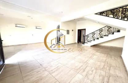 مجمع سكني - 6 غرف نوم - 6 حمامات للايجار في شارع المرخية - المرخية - الدوحة