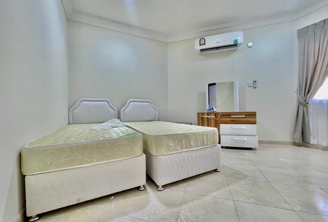 941342 - Property Image 3