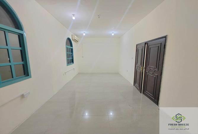 938310 - Property Image 2