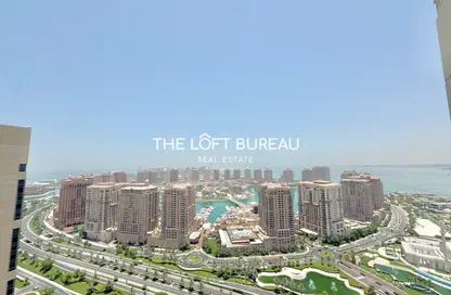 Apartment - 3 Bedrooms - 4 Bathrooms for rent in Abraj Bay - Abraj Quartiers - The Pearl Island - Doha