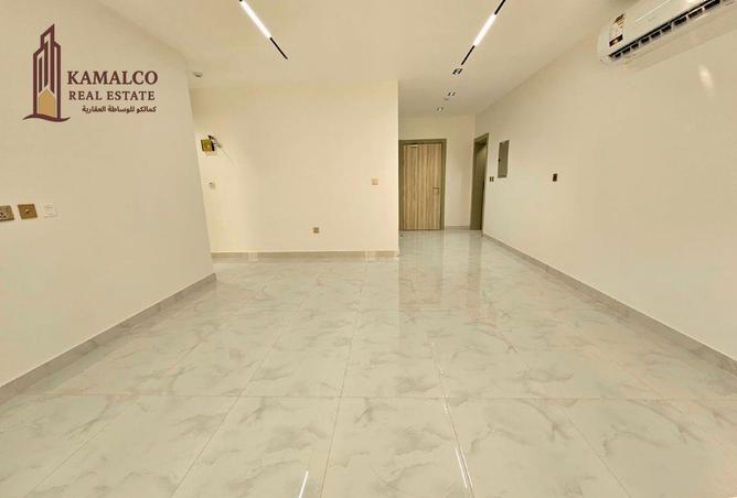 966763 - Property Image 2