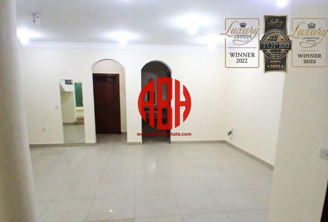 971088 - Property Main Image