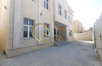 Villa - 6 Bedrooms - 7 Bathrooms for rent in Al Nuaija Street - Al Nuaija - Doha