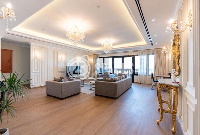 952369 - Property Image 2