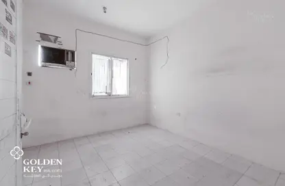 سكن عمال - استوديو - 2 حمامات للايجار في المنطقة الصناعية 1 - المنطقة الصناعية - الدوحة