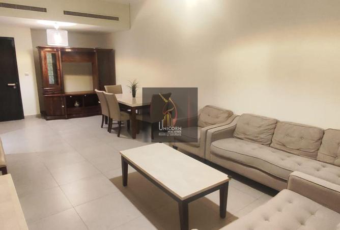 932659 - Property Image 2