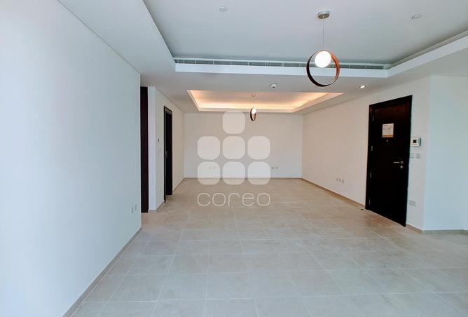 932666 - Property Image 2