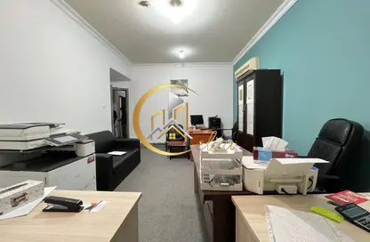Office Space - Studio - 1 Bathroom for rent in Muntazah 13 - Al Muntazah - Doha