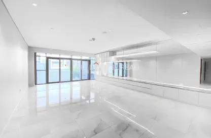 Apartment - 2 Bedrooms - 3 Bathrooms for sale in Qetaifan Islands - Lusail