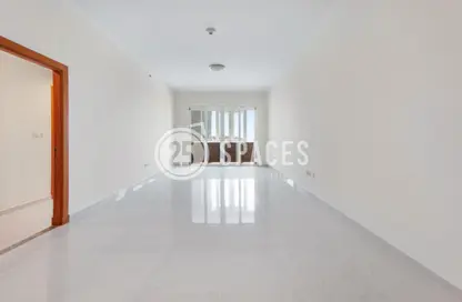Apartment - 2 Bedrooms - 3 Bathrooms for rent in Viva East - Viva Bahriyah - The Pearl Island - Doha