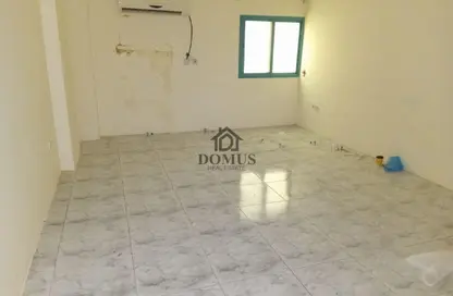 Apartment - 4 Bedrooms - 3 Bathrooms for rent in Ibn Asakir Street - Najma - Doha