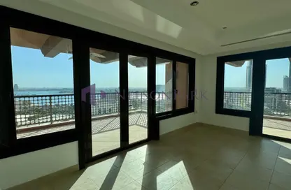 Apartment - 2 Bedrooms - 3 Bathrooms for sale in Tower 7 (Ferrari Tower) - Porto Arabia - The Pearl Island - Doha
