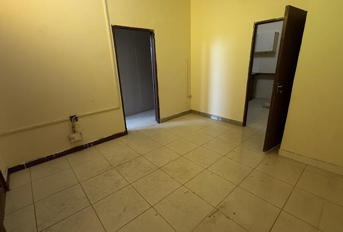 999342 - Property Image 2