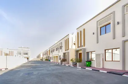 Villa - 5 Bedrooms - 5 Bathrooms for rent in Al Kheesa - Al Kheesa - Umm Salal Mohammed