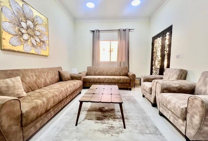 944250 - Property Image 2