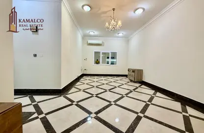 Apartment - 2 Bedrooms - 2 Bathrooms for rent in Al Muntazah Street - Al Muntazah - Doha