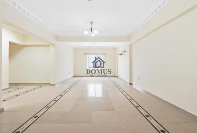 977616 - Property Image 2