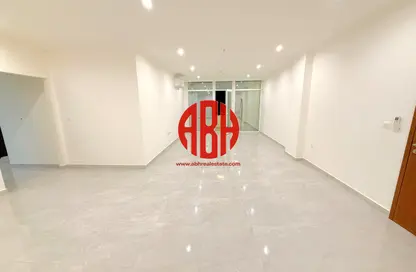 Apartment - 2 Bedrooms - 3 Bathrooms for rent in Al Sadd Road - Al Sadd - Doha
