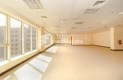 Office Space - Studio - 2 Bathrooms for rent in Al Jazeera Street - Fereej Bin Mahmoud North - Fereej Bin Mahmoud - Doha