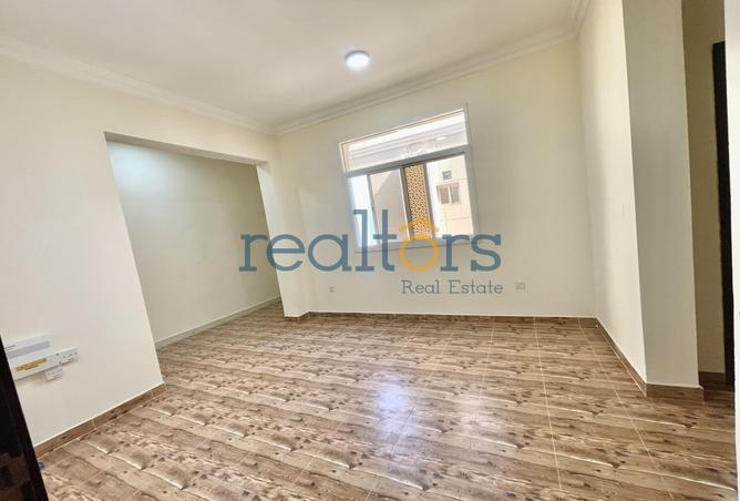 942956 - Property Main Image