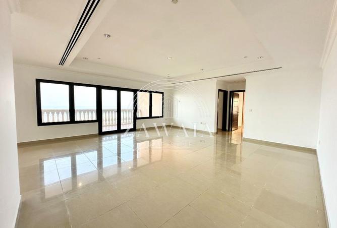 943857 - Property Image 2