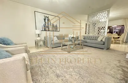 Apartment - 3 Bedrooms - 4 Bathrooms for rent in Viva West - Viva Bahriyah - The Pearl Island - Doha