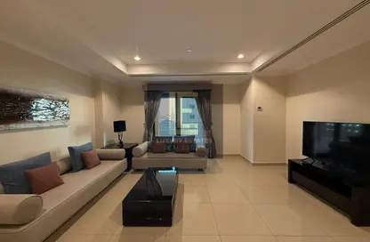 Apartment - 1 Bedroom - 2 Bathrooms for rent in East Porto Drive - Porto Arabia - The Pearl Island - Doha