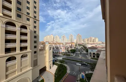 Apartment - 1 Bedroom - 2 Bathrooms for rent in West Porto Drive - Porto Arabia - The Pearl Island - Doha