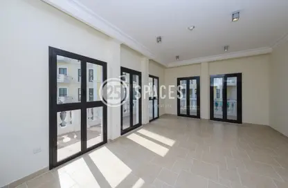 Empty Room image for: Apartment - 3 Bedrooms - 4 Bathrooms for sale in Mercato - Qanat Quartier - The Pearl Island - Doha, Image 1