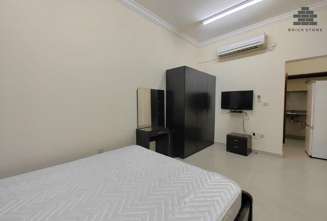 909936 - Property Image 2