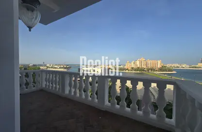 Apartment - 1 Bedroom - 2 Bathrooms for rent in Carnaval - Qanat Quartier - The Pearl Island - Doha