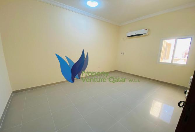 965493 - Property Image 3