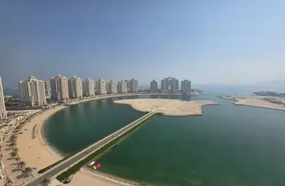 (بنتهاوس  (روف - 7 غرف نوم - 8 حمامات للايجار في فيفا غرب - فيفا بحرية - جزيرة اللؤلؤة - الدوحة