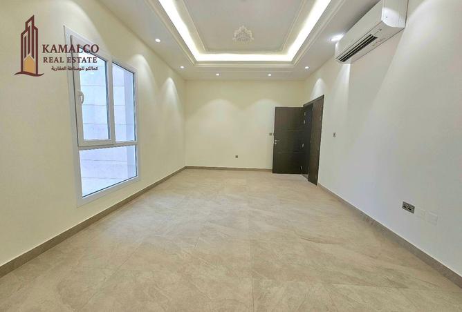 931156 - Property Image 2