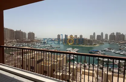 شقة - 2 غرف نوم - 3 حمامات للبيع في طريق بورتو الشرقي - بورتو أرابيا - جزيرة اللؤلؤة - الدوحة