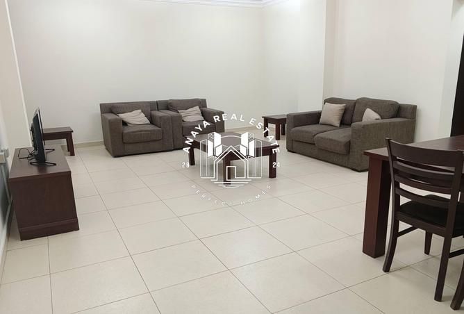 932070 - Property Image 2