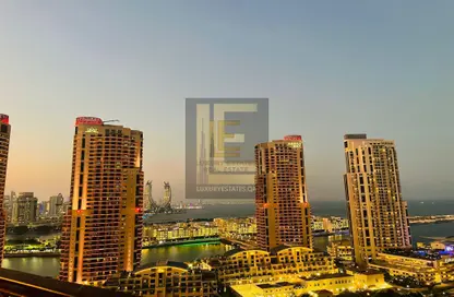 Apartment - 3 Bedrooms - 4 Bathrooms for sale in West Porto Drive - Porto Arabia - The Pearl Island - Doha
