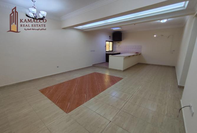 940946 - Property Image 2
